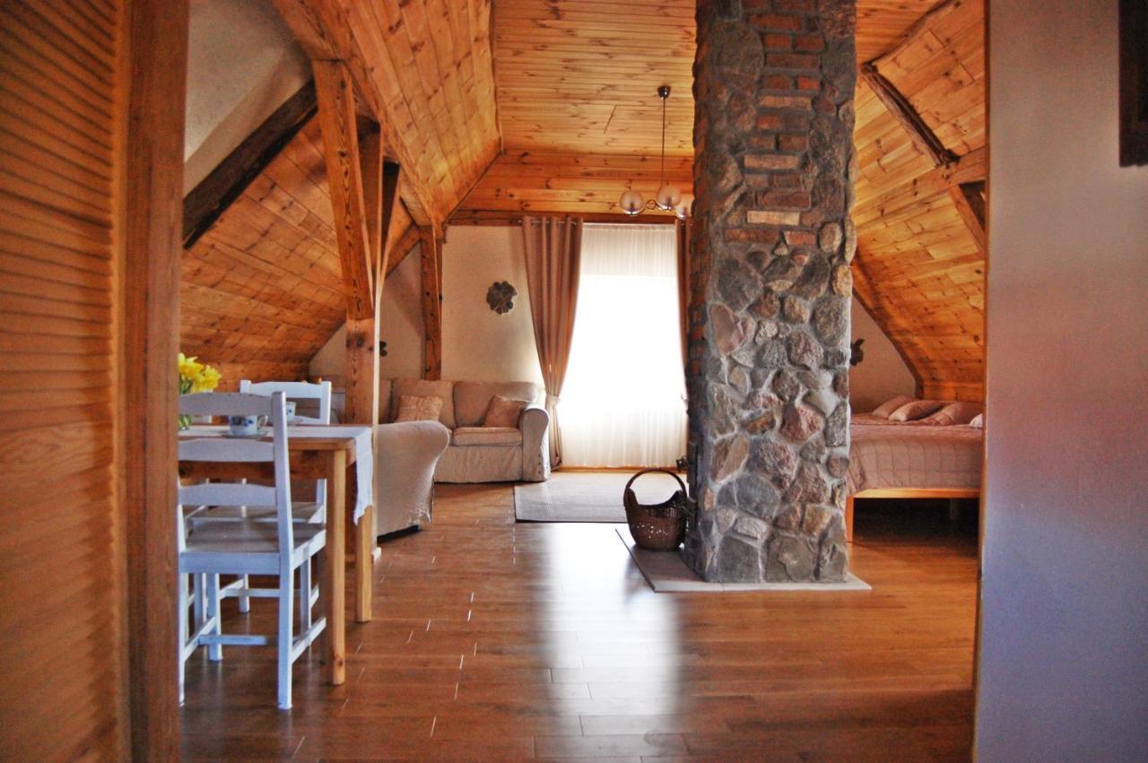 Oaza Pod Strzecha Klimatyczny Dom Z 3 Sypialniami Na Wylacznosc Z Kominkiem I Duzym Ogrodem Ustronie Morskie Buitenkant foto