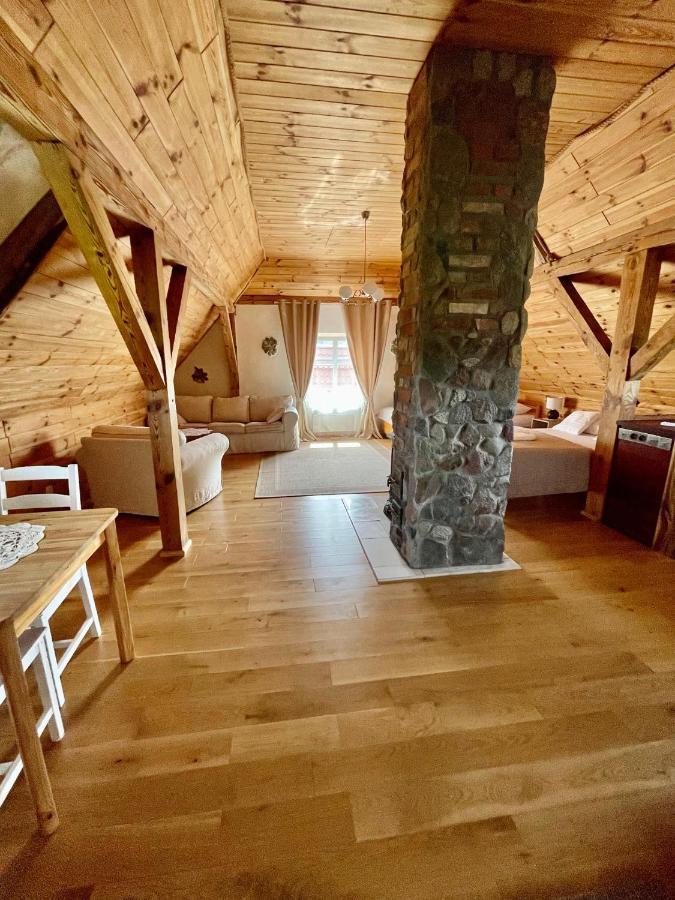 Oaza Pod Strzecha Klimatyczny Dom Z 3 Sypialniami Na Wylacznosc Z Kominkiem I Duzym Ogrodem Ustronie Morskie Buitenkant foto